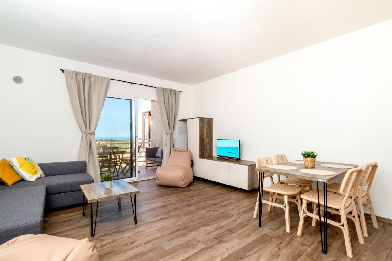 Sardegna Appartamenti, Via Sedini Trinità dʼAgultu Exterior foto